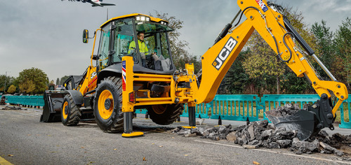 Żuraw samojezdny 0 ton JCB 3CX